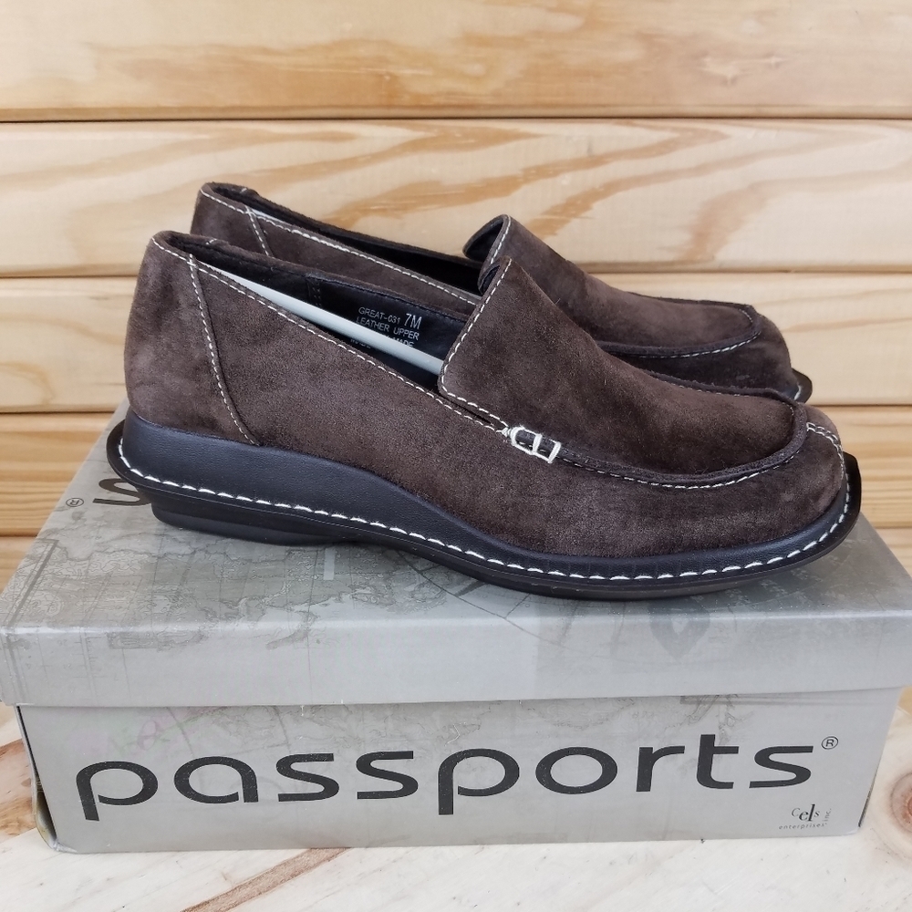 Suede Leather Loafers Women's 7 US Brown Slip on Comfort Shoes Moc Toe NEW CL